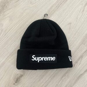 Black Supreme Beanie | Never Worn | Ask Questions